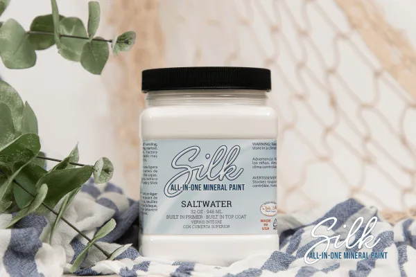 Dixie Belle Silk All In One Mineral Paint Salt Water - Image 4