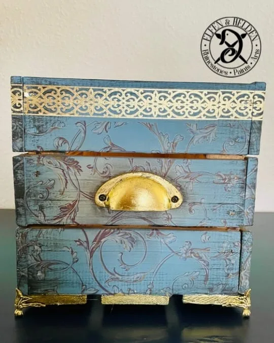 Holzkiste Elfen & Helden „ Baroque Swirls“ - handbemalt - Unikat – Bild 8