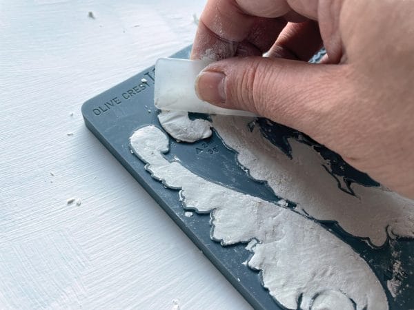IOD Decor Mould Olive Crest – Bild 2