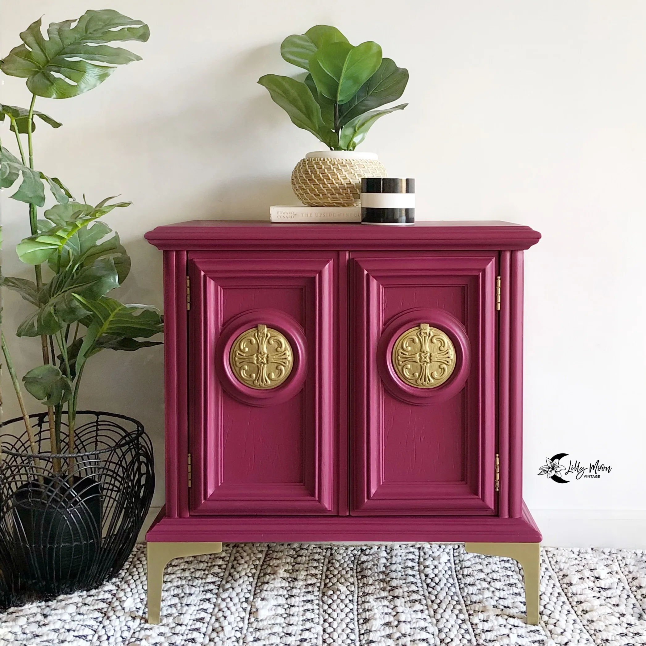 Dixie Belle Chalk Mineral Paint Plum Crazy - Image 2