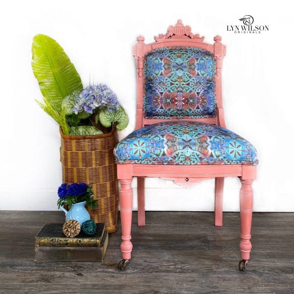Dixie Belle Chalk Mineral Paint Flamingo - Image 4