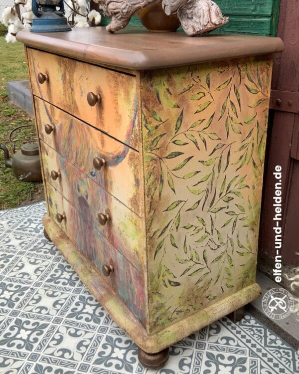 BETSY THE GIPSY - hand-painted vintage chest of drawers in boho style by Elfen & Helden - Image 3