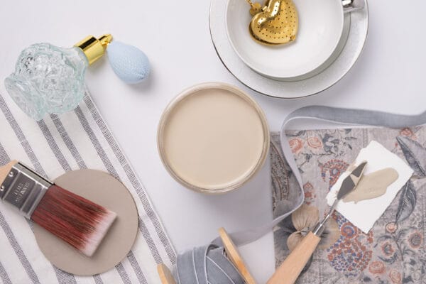Dixie Belle Silk All In One Mineral Paint French Villa